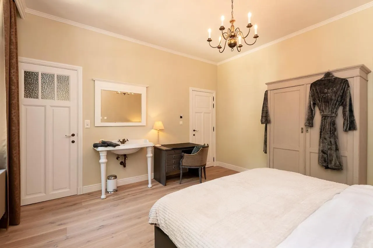 B&B Parkhuys Antverpy 4*,